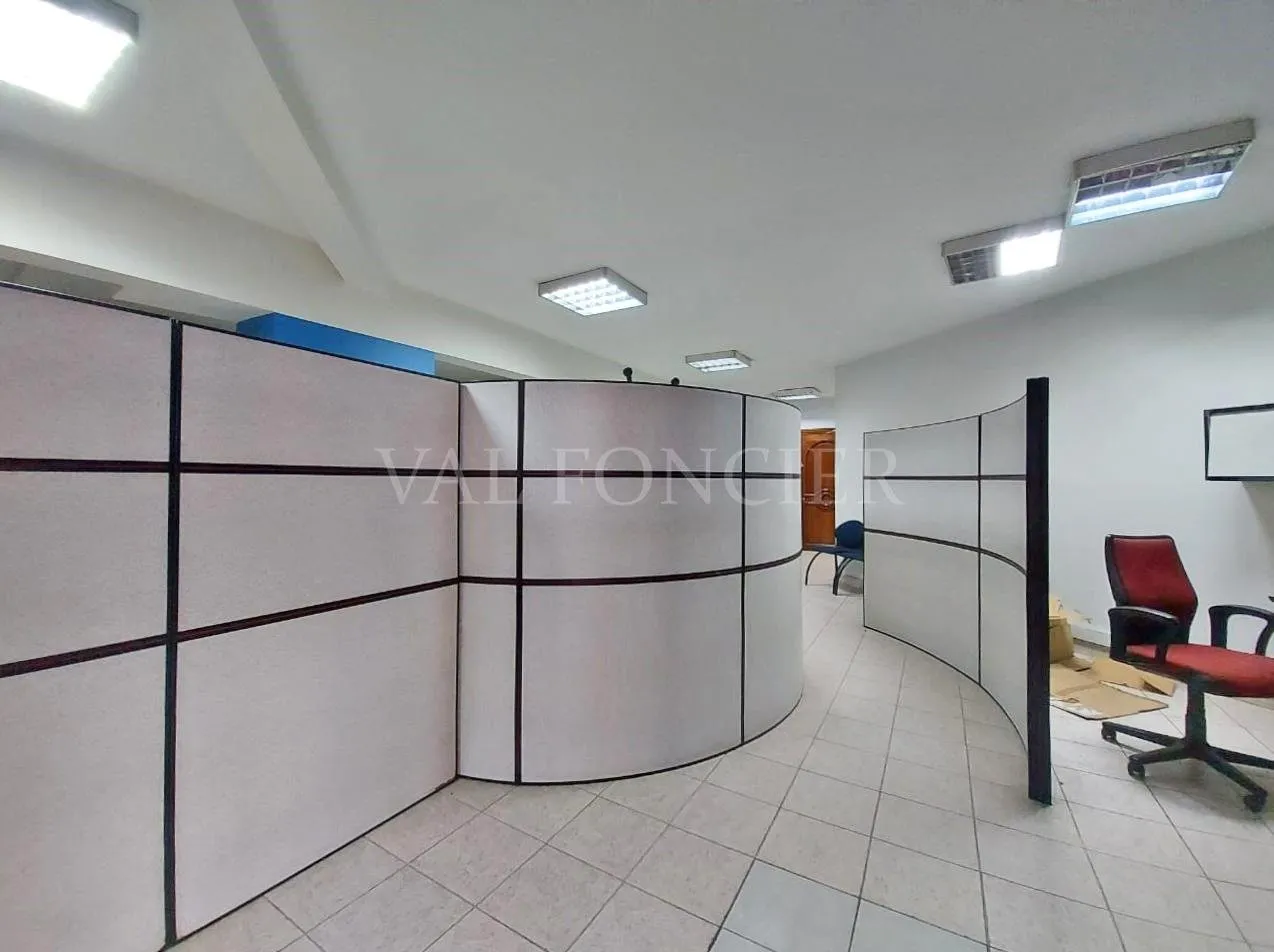 Vente bureau 197m2 situé à 100 mètres du Bd Abdelmoumen, Casablanca - الدار البيضاء (3)