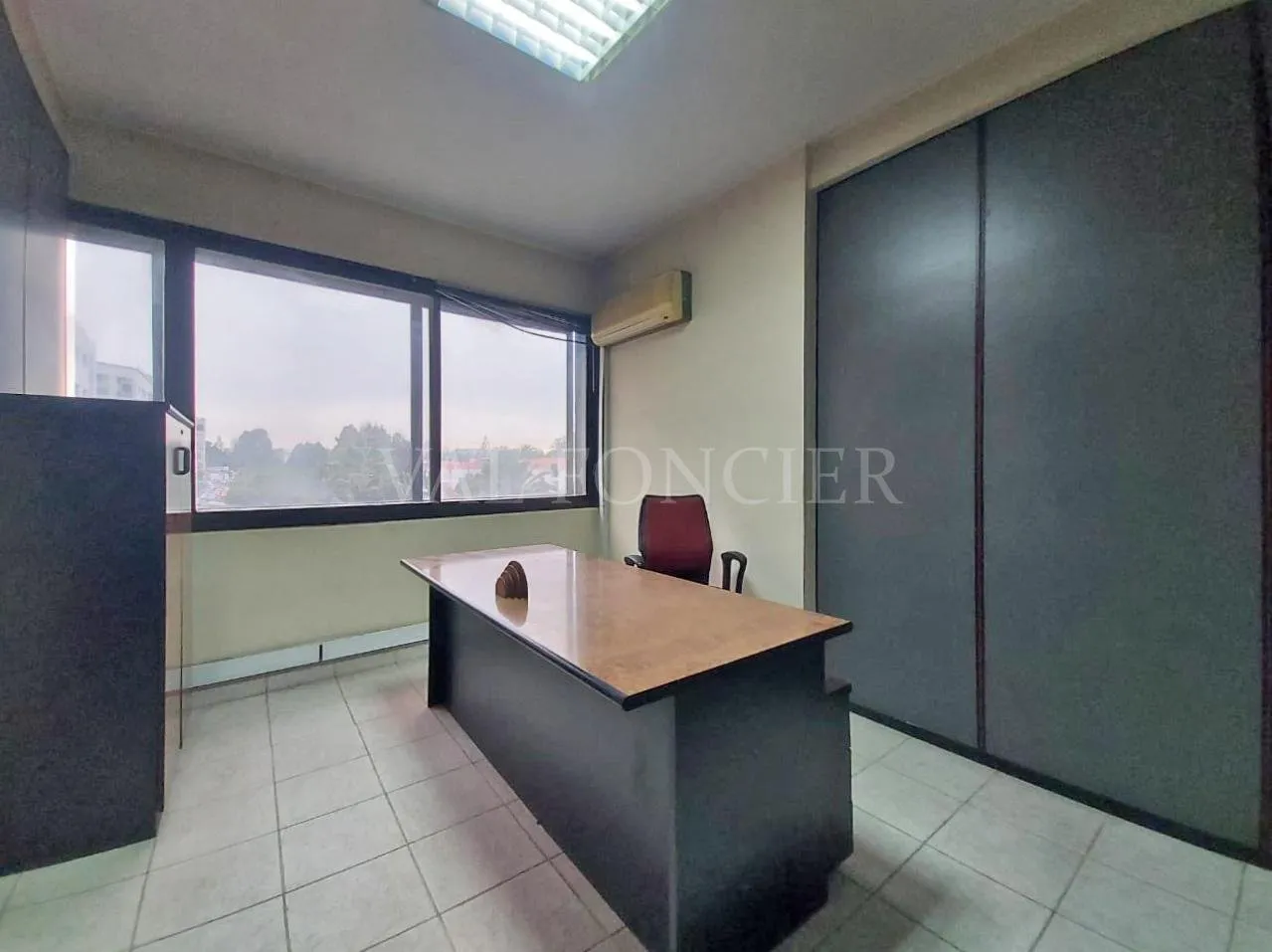 Vente bureau 197m2 situé à 100 mètres du Bd Abdelmoumen, Casablanca - الدار البيضاء