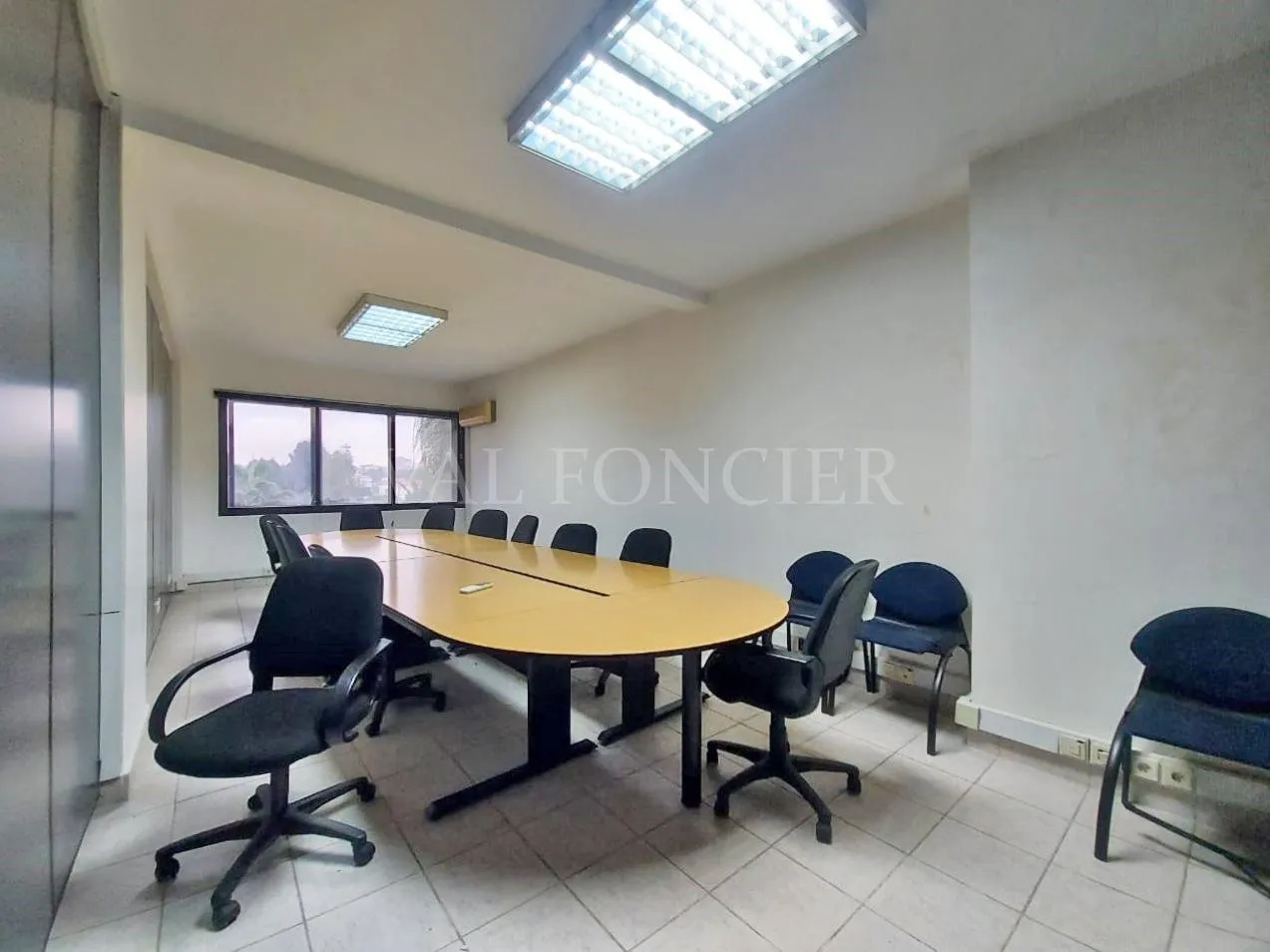 Vente bureau 197m2 situé à 100 mètres du Bd Abdelmoumen, Casablanca - الدار البيضاء (2)