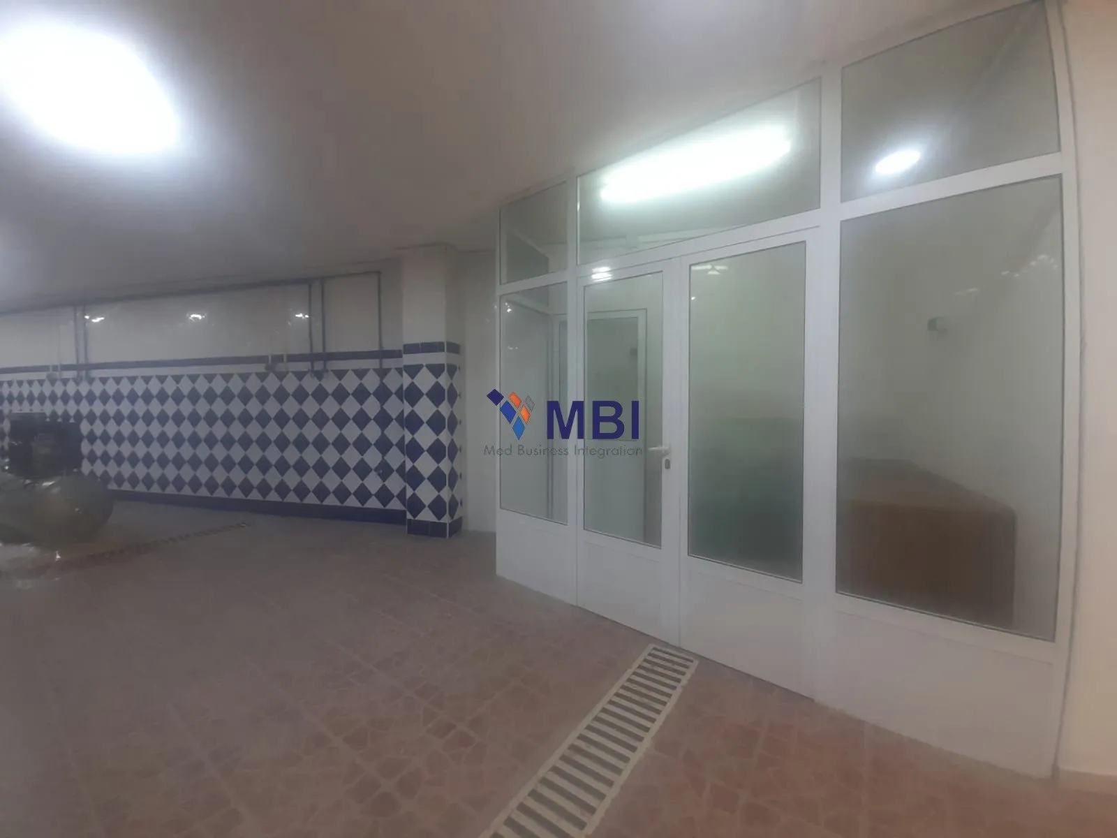 Local à vente V.C.As.1010 - طنجة (3)