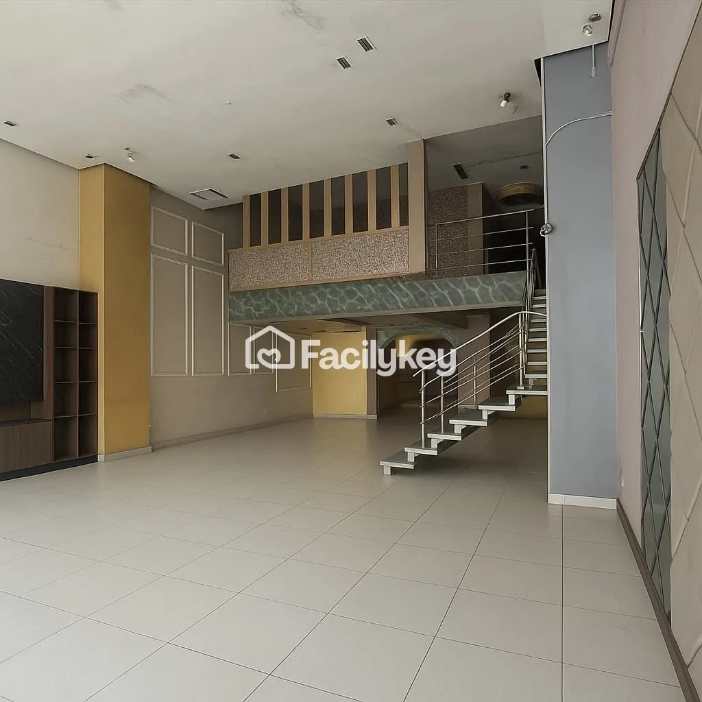 Local commercial de 164 m² à Casablanca - الدار البيضاء