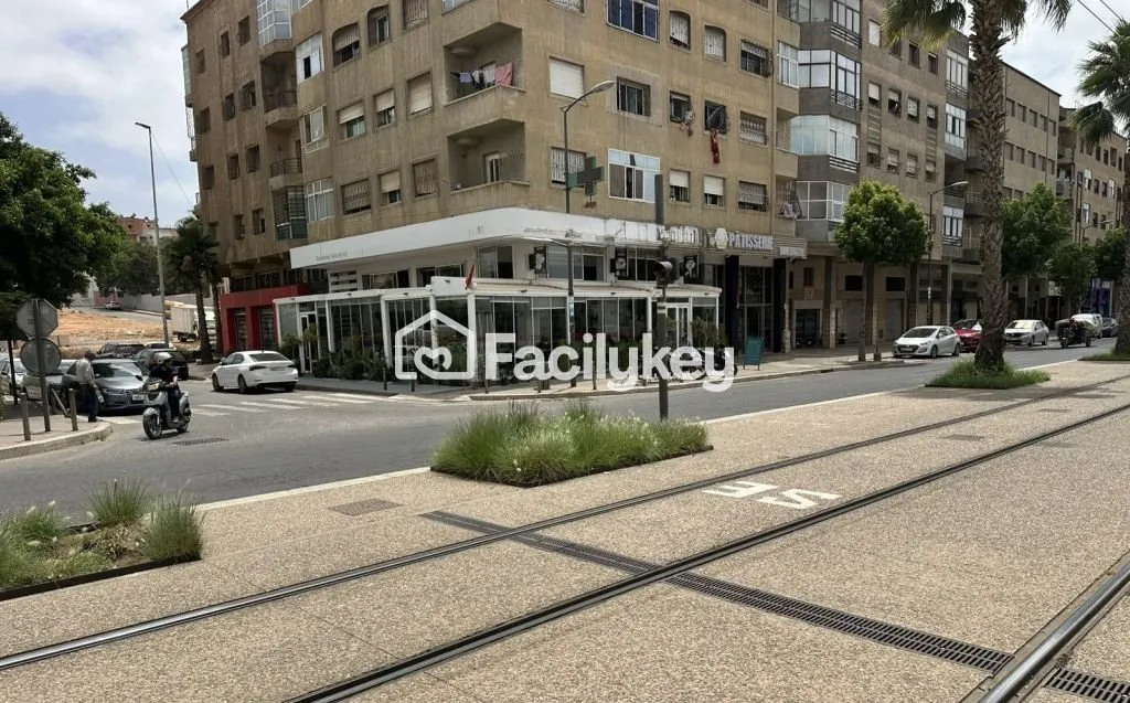 Local commercial de 140 m² à Casablanca - الدار البيضاء (3)