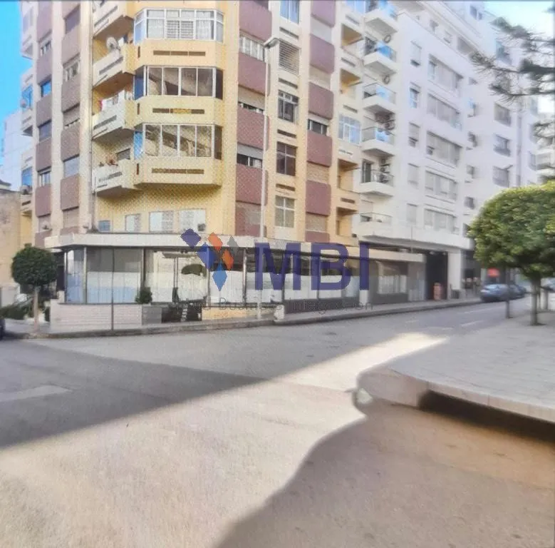 À vendre – Restaurant café équipé – Centre-ville V.C.T.2082 - طنجة (2)