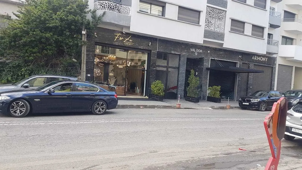 MAGASIN  AVENDRE SUR BVDABDELMOUMINE - الدار البيضاء