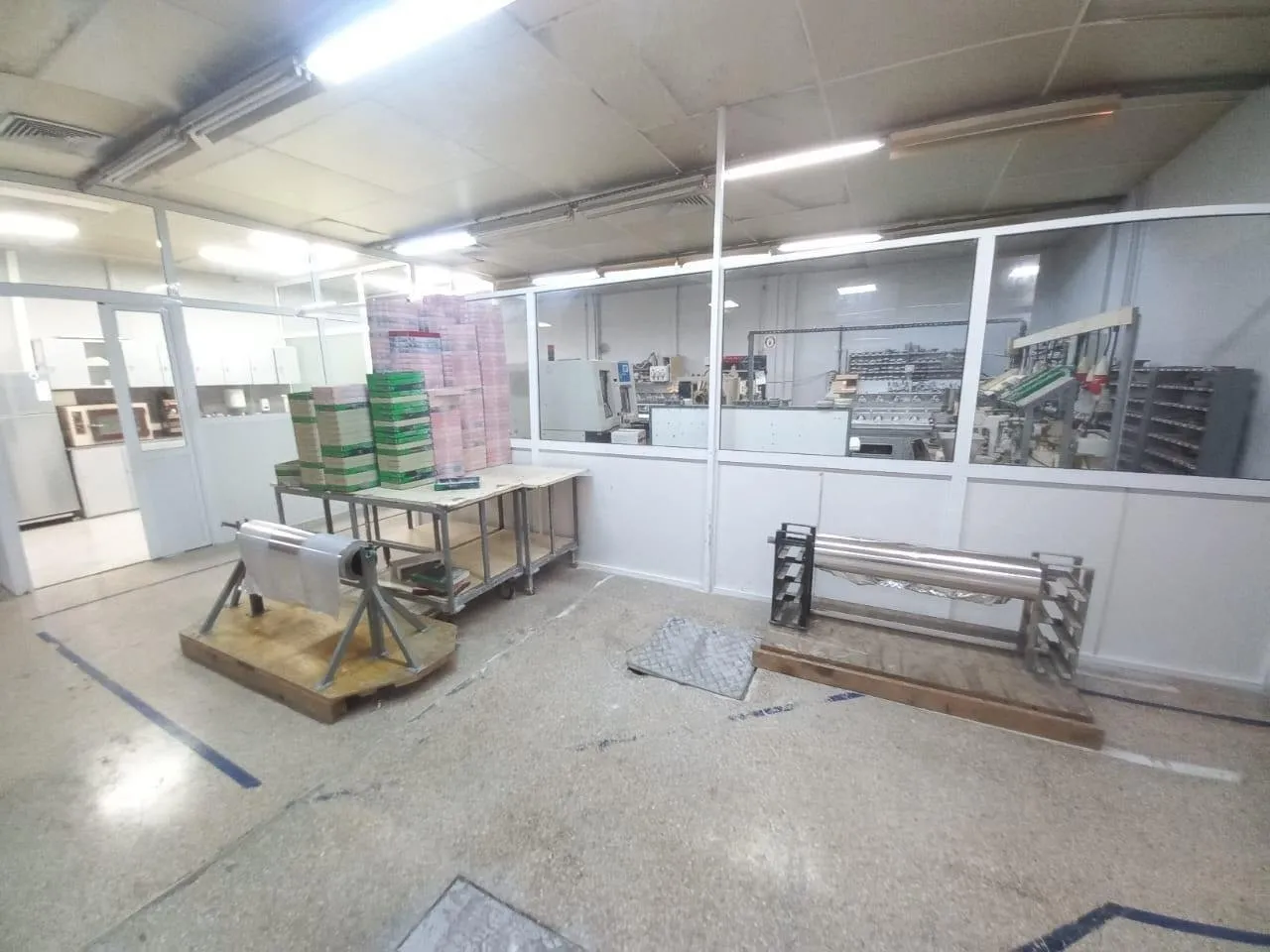 Unité en vente à la zone industrielle de mghogha - طنجة (4)