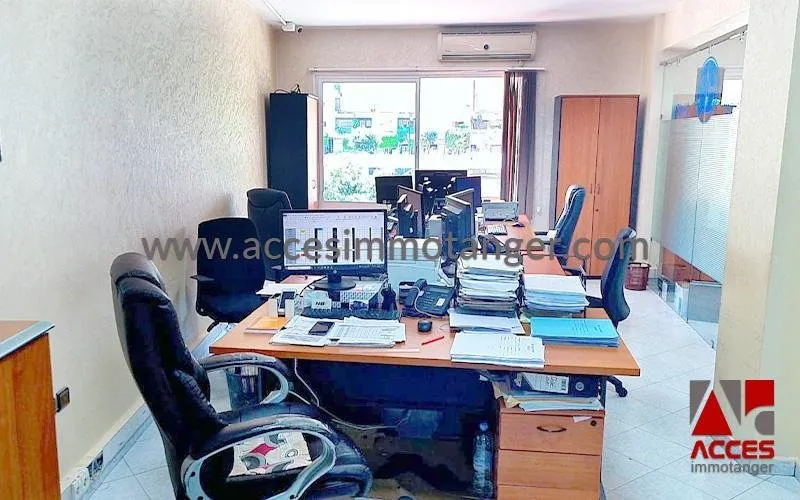 Bureau de de 139m² en vente en plein centre ville à Tanger (AV205023) - طنجة