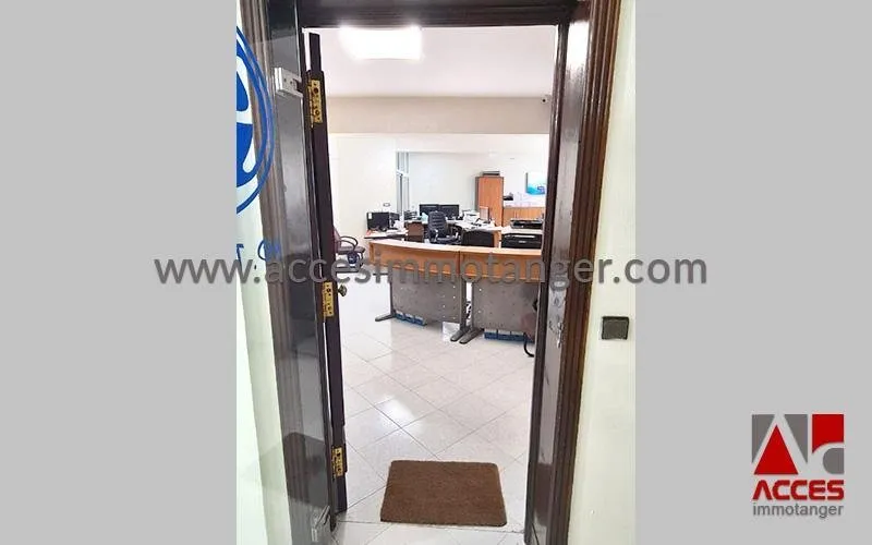 Bureau de de 139m² en vente en plein centre ville à Tanger (AV205023) - طنجة (3)