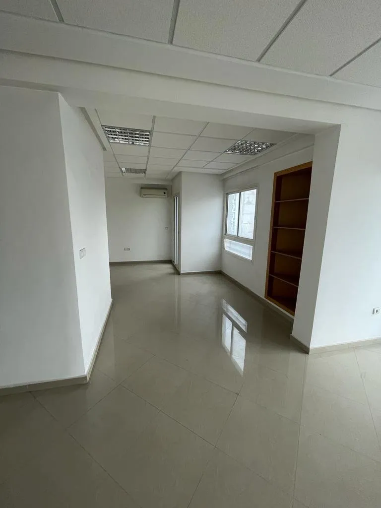 Bureau Neuf en vente à Diour Jamaa - الرباط (2)