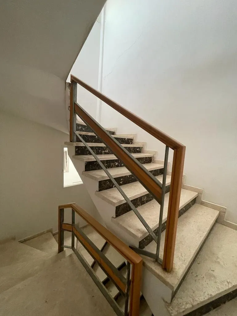 Bureau Neuf en vente à Diour Jamaa - الرباط (2)