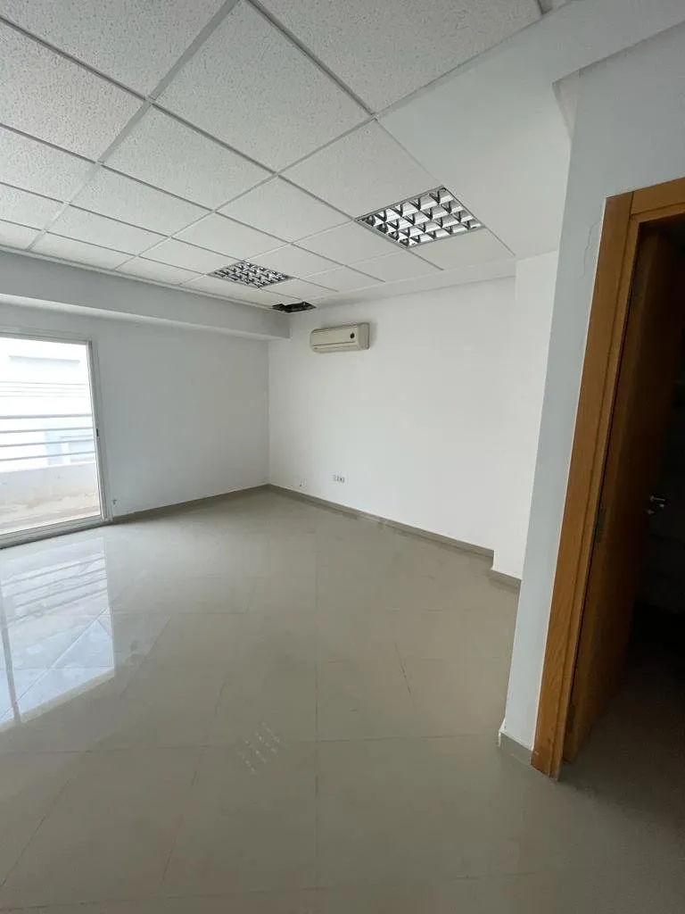 Bureau Neuf en vente à Diour Jamaa - الرباط (3)