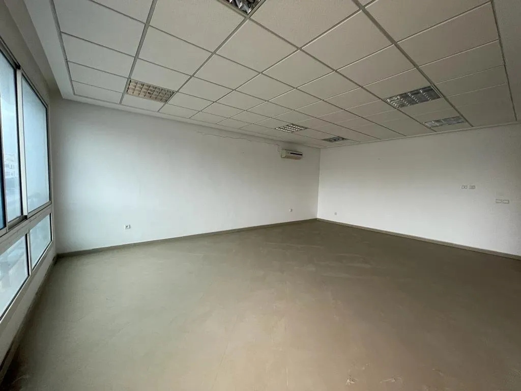 Bureau Neuf en vente à Diour Jamaa - الرباط (2)