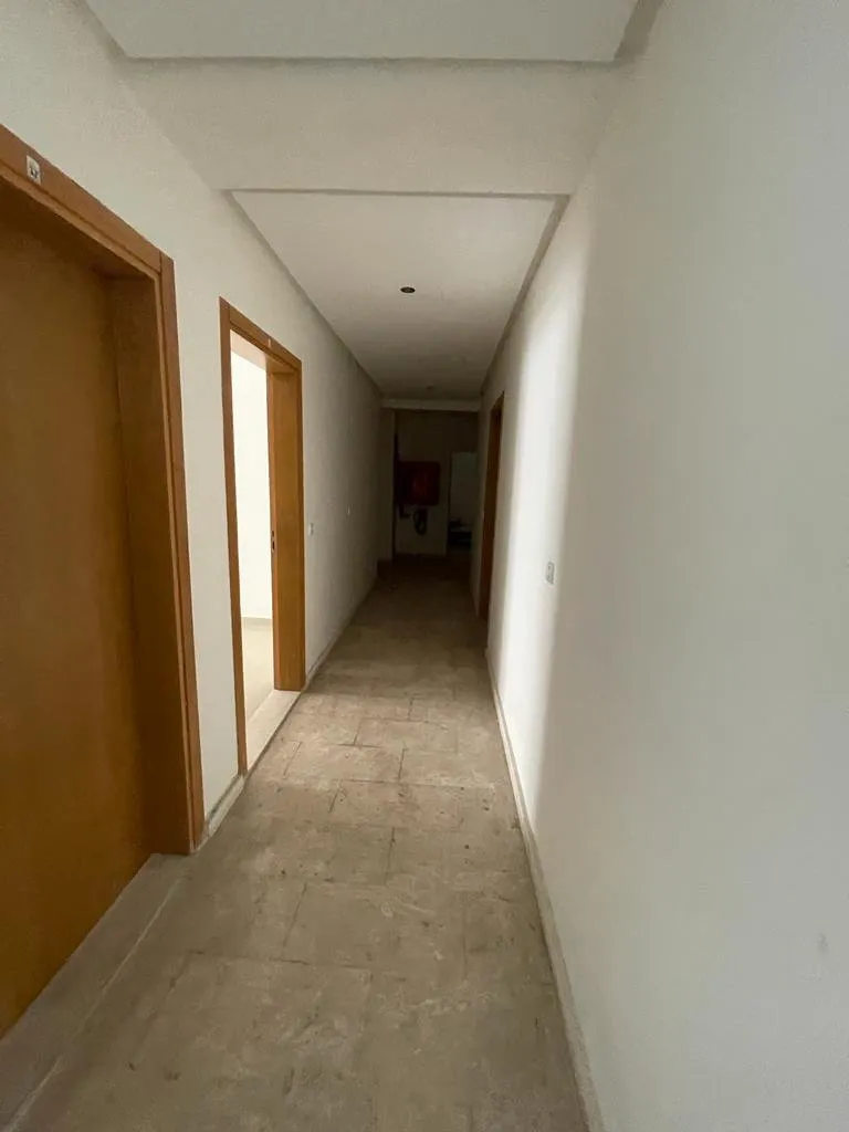 Bureau neuf en vente à Diour Jamaa - الرباط (3)