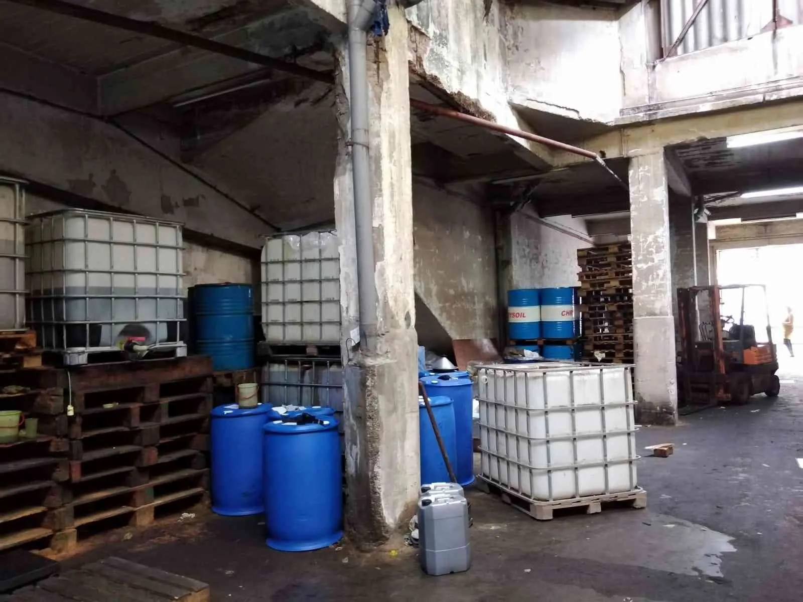 LOCAL COMMERCIAL TRES BIEN SITUE A BD EMILE ZOLA - الدار البيضاء (2)