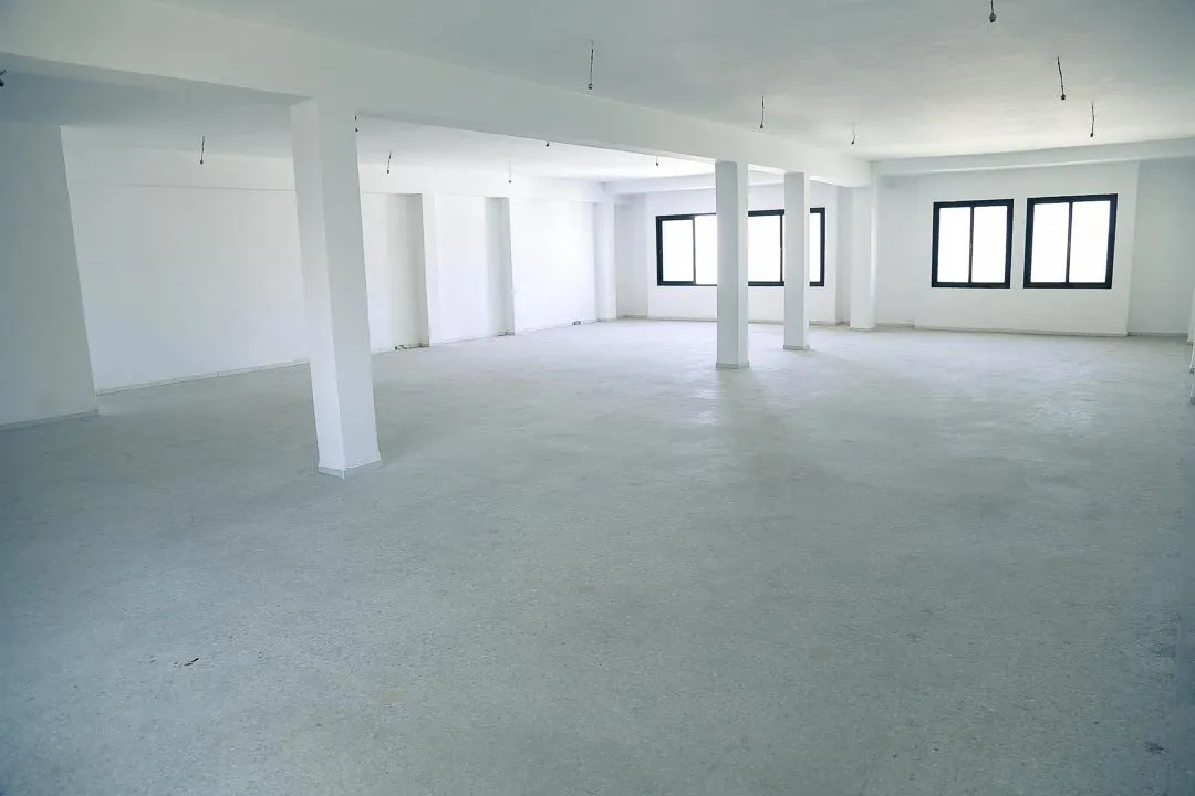 Vends plateaux bureaux - الدار البيضاء (2)