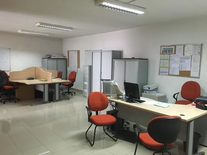 Vends Bureau - الدار البيضاء
