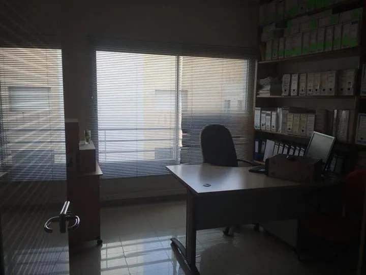 Vends Bureau - الدار البيضاء (3)