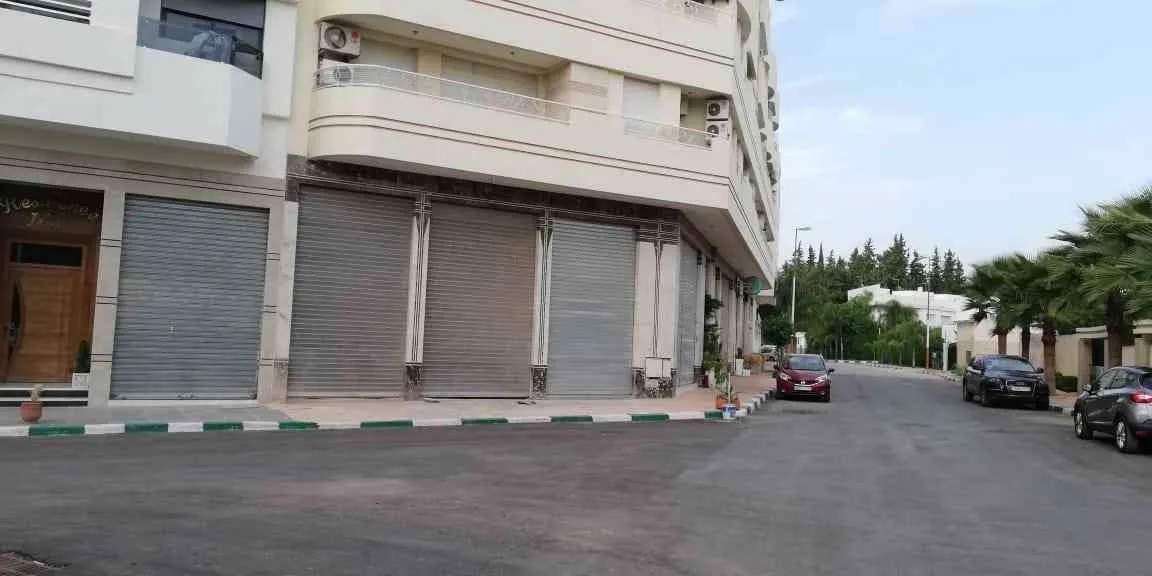 Garage de 130 m2 à route immouzer - فاس (3)