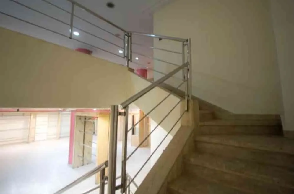 Local commercial à vendre en plein cœur du quartier commercial à Fès - طنجة (3)