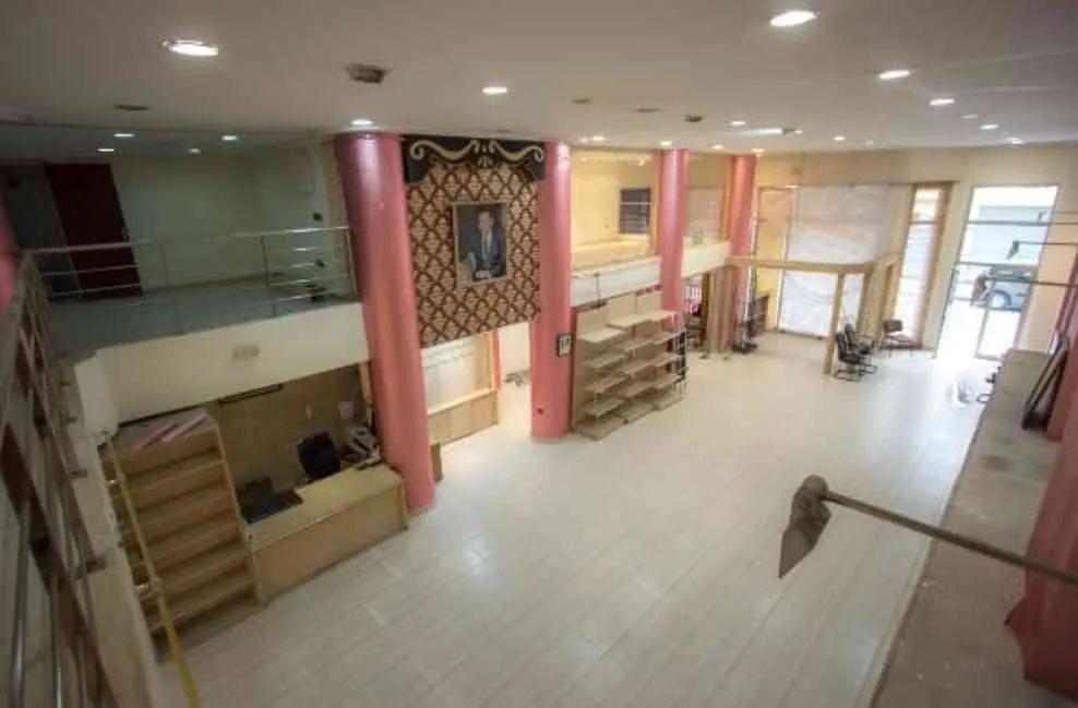 Local commercial à vendre en plein cœur du quartier commercial à Fès - طنجة