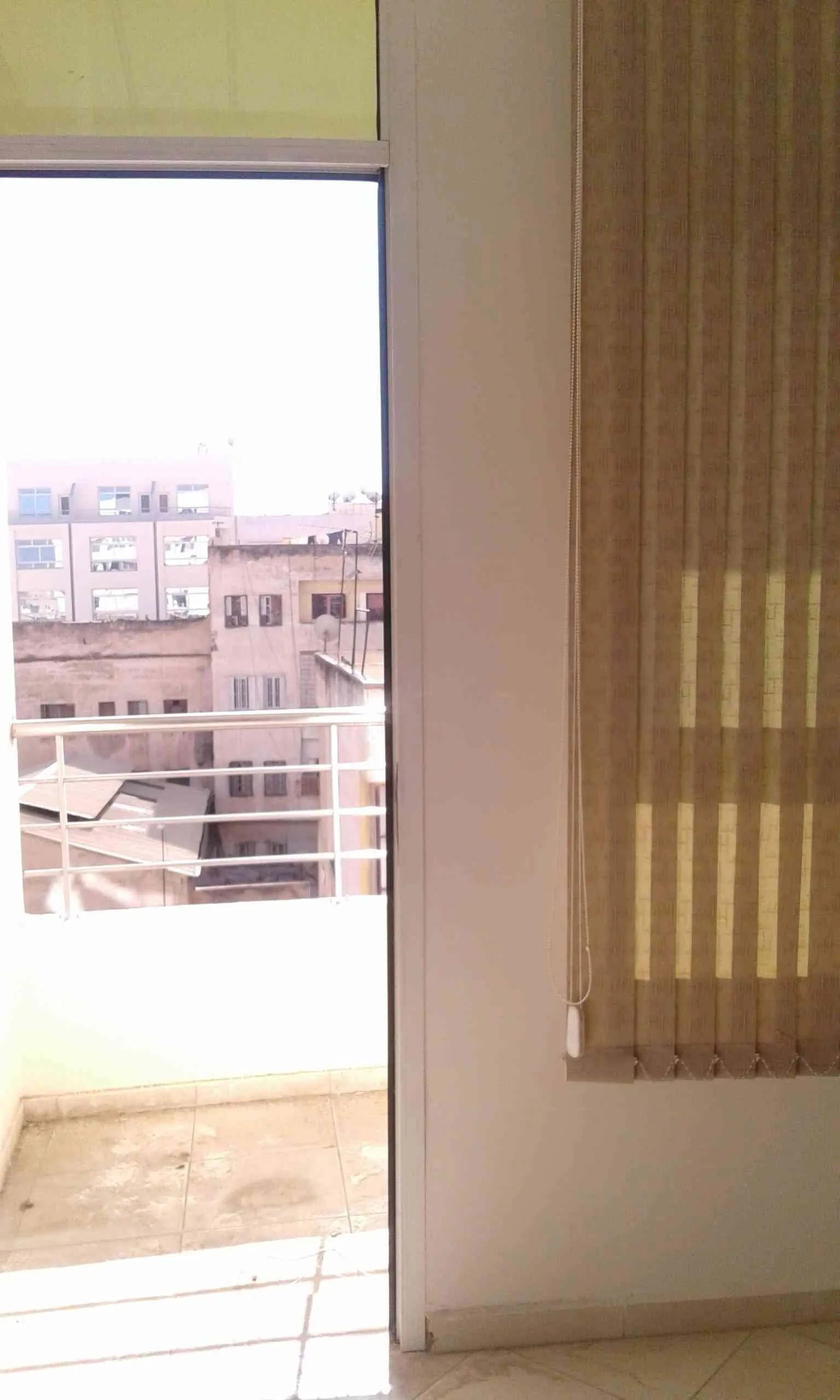 bureau 68 m2 - طنجة (3)