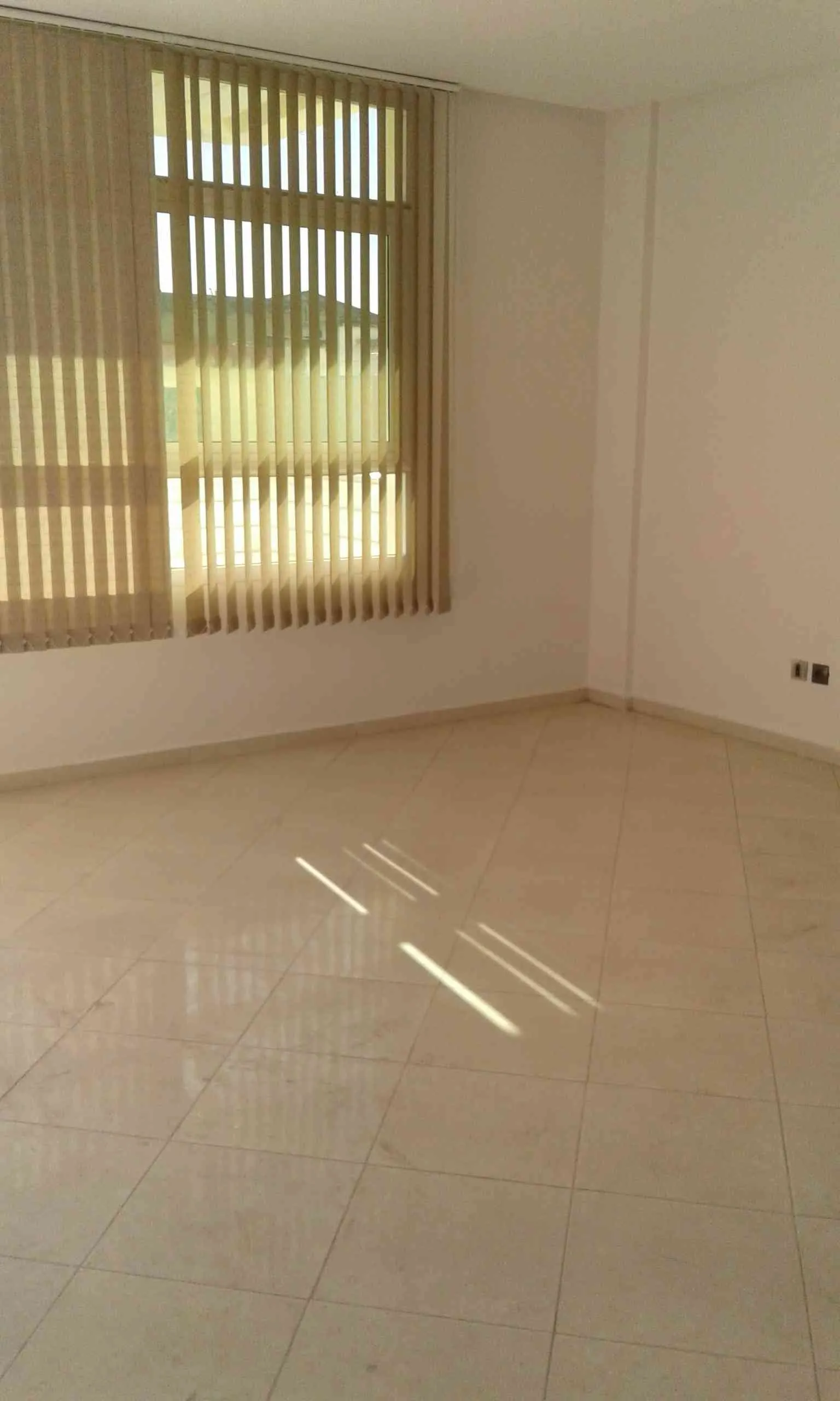 Bureau de 68 m2 - طنجة (3)