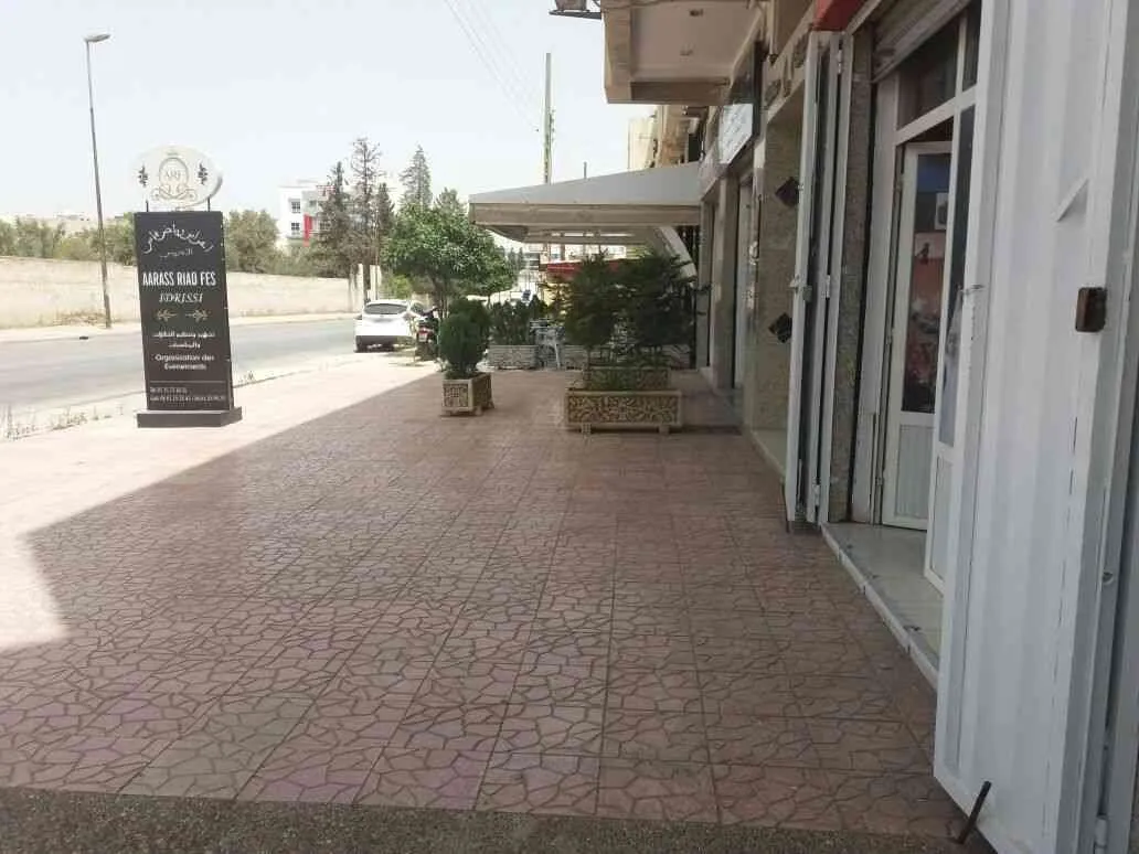 Magnifique magasin de 48 m2 à fés - طنجة (2)