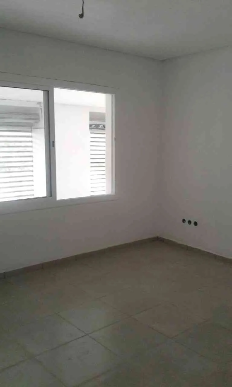 école de 500 m2 à route d'Immouzer - فاس (2)