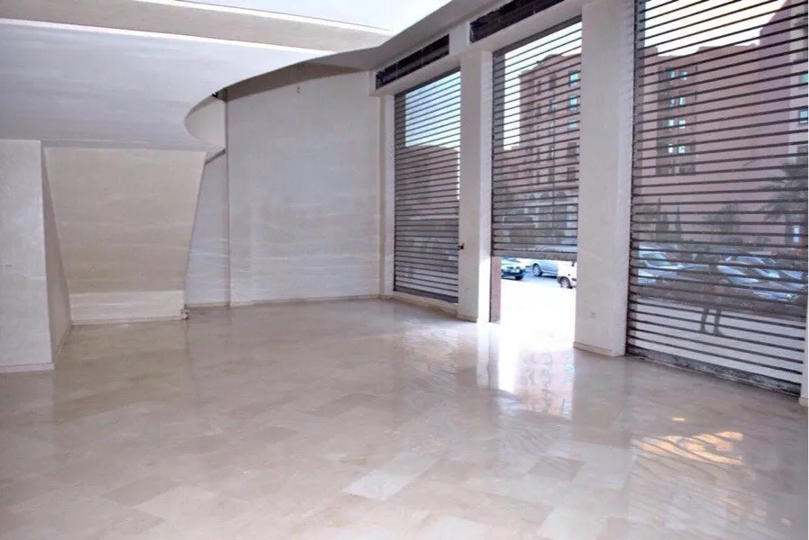 Local commercial à vendre à Allal El Fassi - مراكش (2)