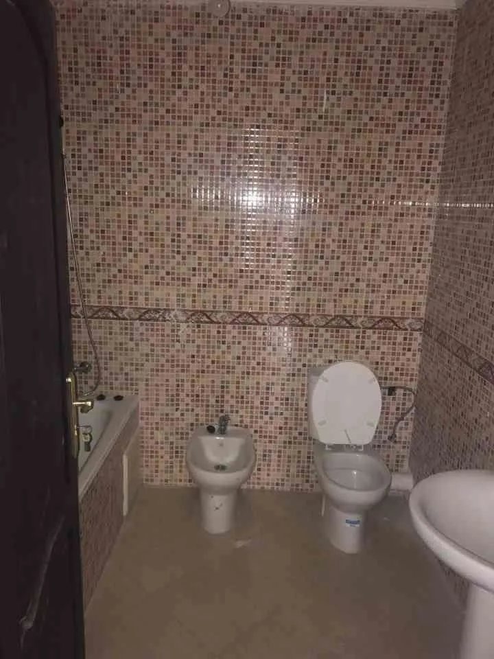 Joli Bureau à vendre - طنجة (2)