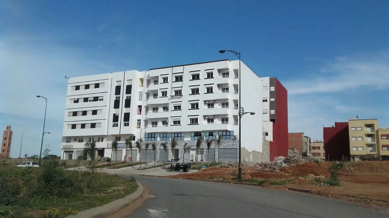 Bureau 104m+37terrasse - القنيطرة