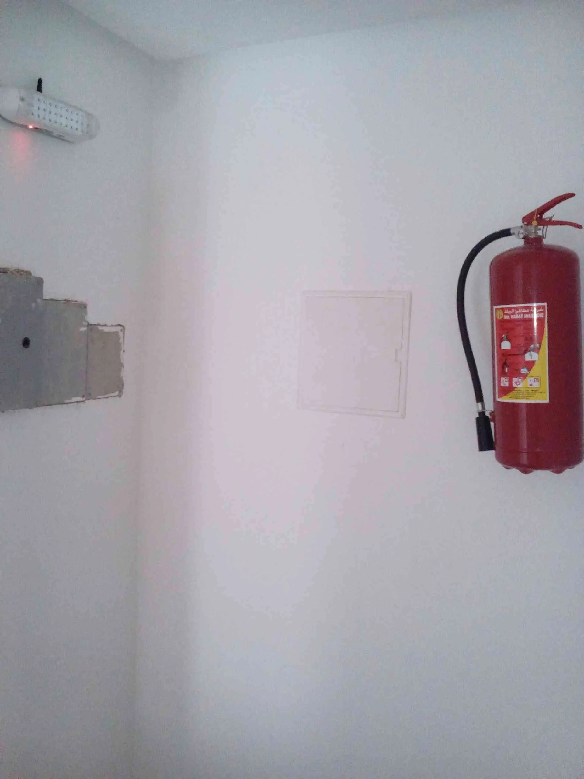 Bureau 104m+37terrasse - القنيطرة (4)