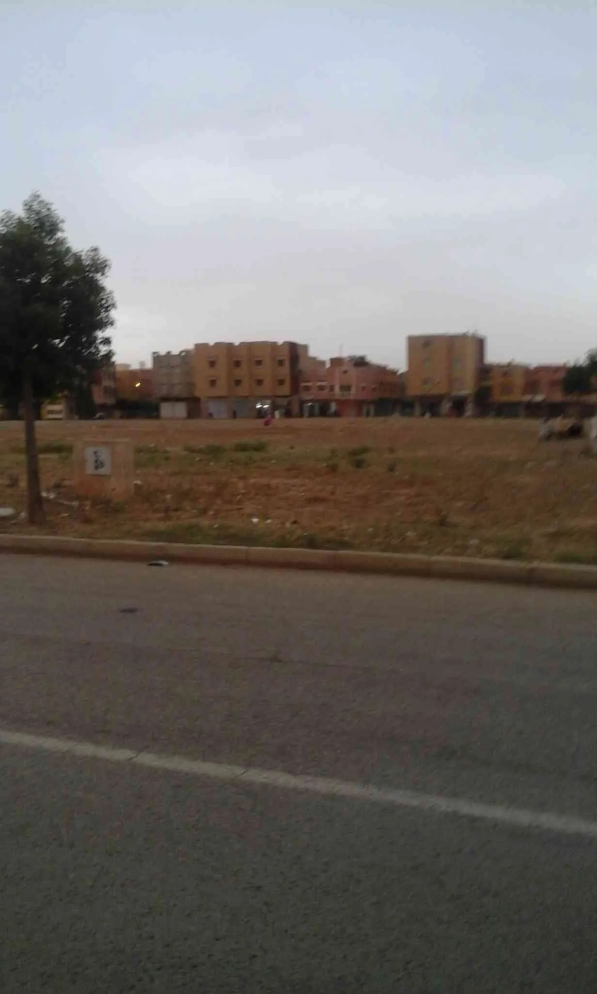 TERRAIN A VENDRE POUR HABITATION - الحسيمة