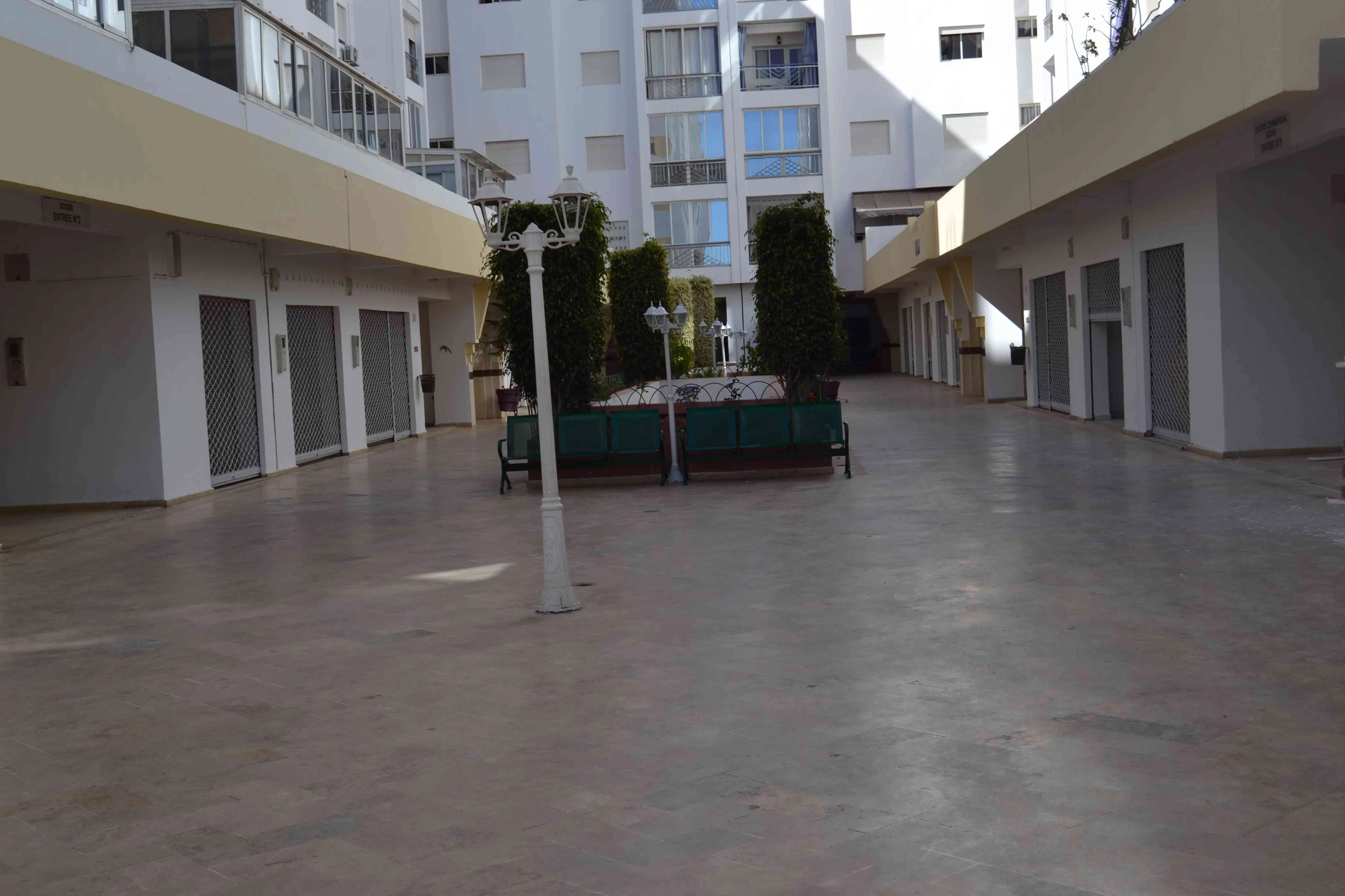 Local 105m² Galerie Albaraka à Rue Des Souks Agadir - أكادير (2)