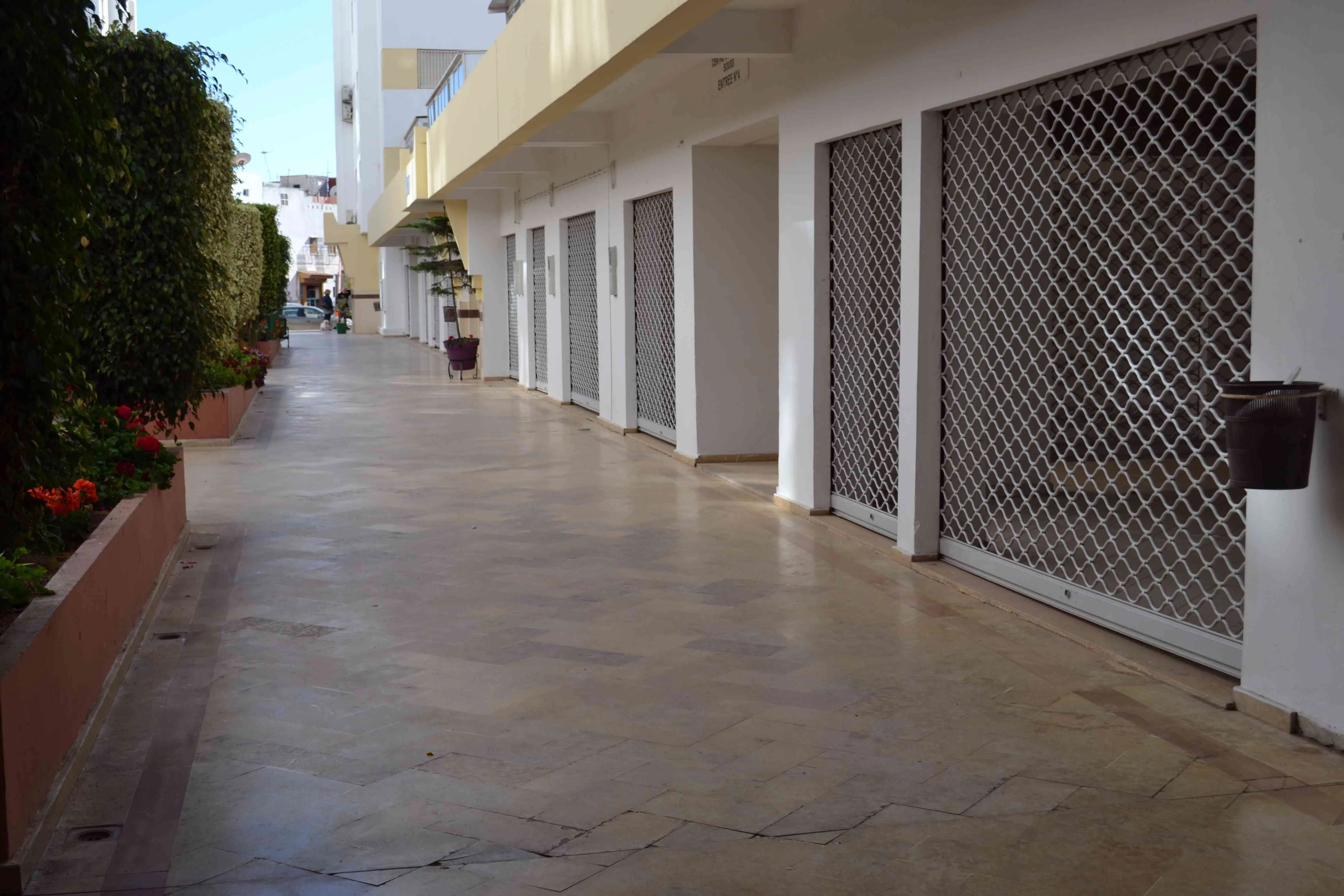 Local 105m² Galerie Albaraka à Rue Des Souks Agadir - أكادير (3)