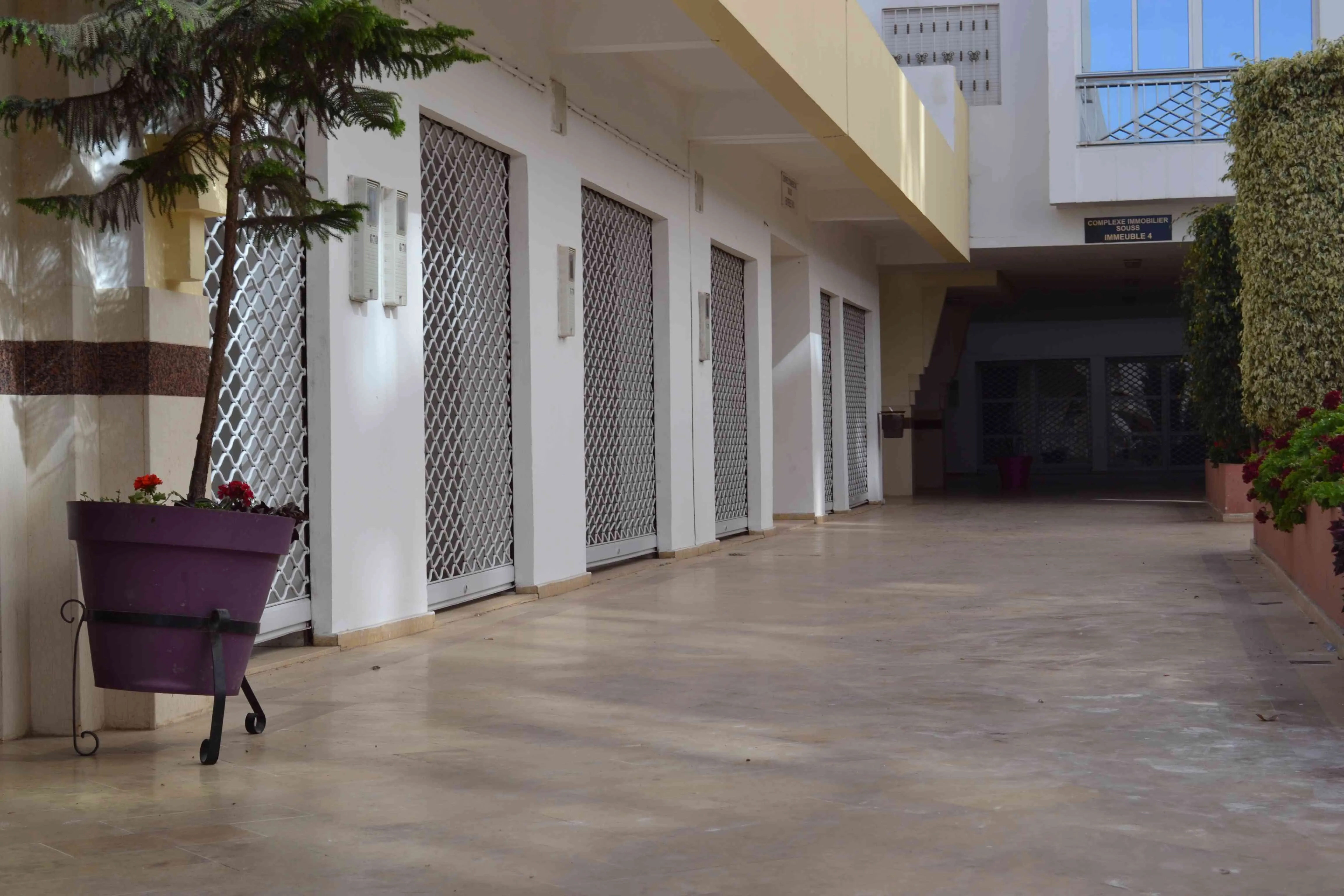 Local 20m² Galerie Albaraka à Rue Des Souks Agadir - أكادير (3)