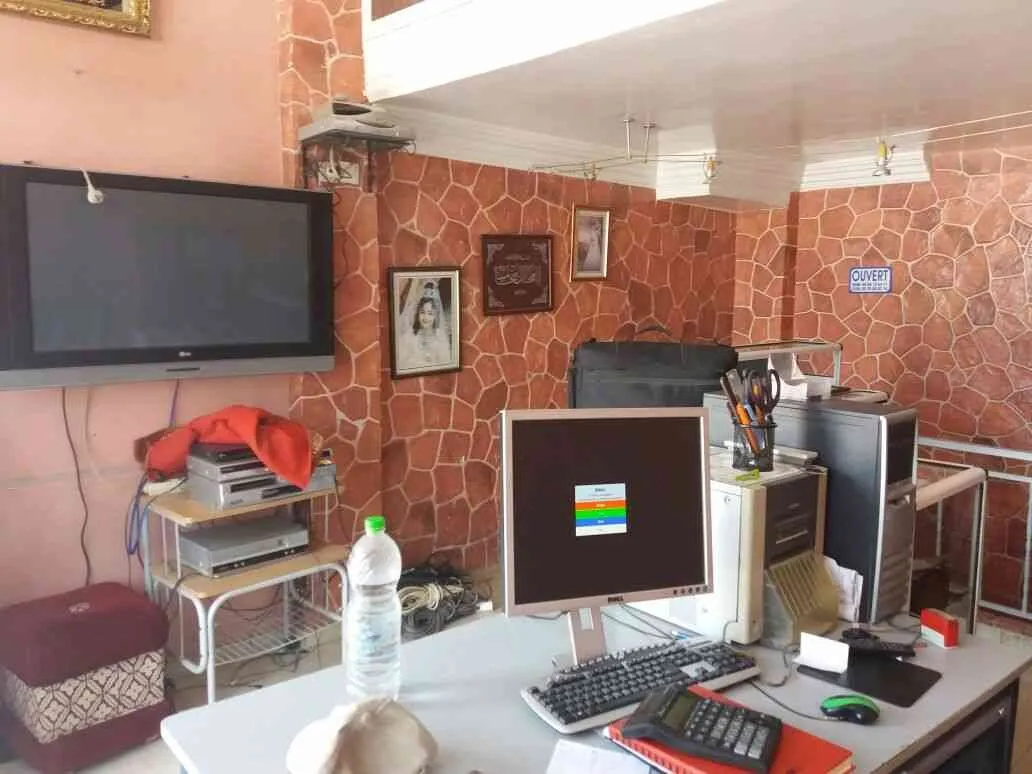 Magasin commercial  bien situé - طنجة