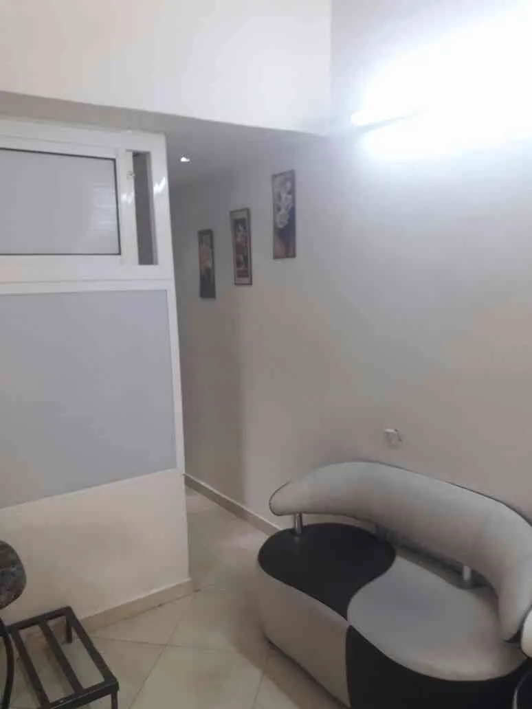 salon de coiffure et d’esthétique équipé - طنجة (3)