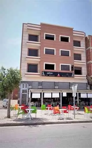 A SAISIR !!! OUJDA - VENTE IMMEUBLE R+3910M² COUVERT AVEC CAFE BIEN EQUIPE - وجدة (2)