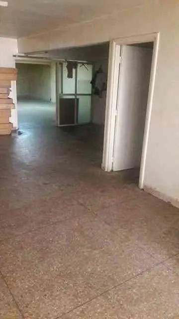 Local commercial a vendre avec autorisation - الدار البيضاء (3)