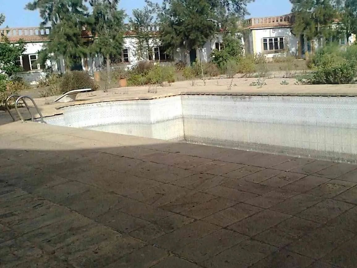 ضيعة للبيع قرب سد الرويضة  على الطريق - الجديدة (4)