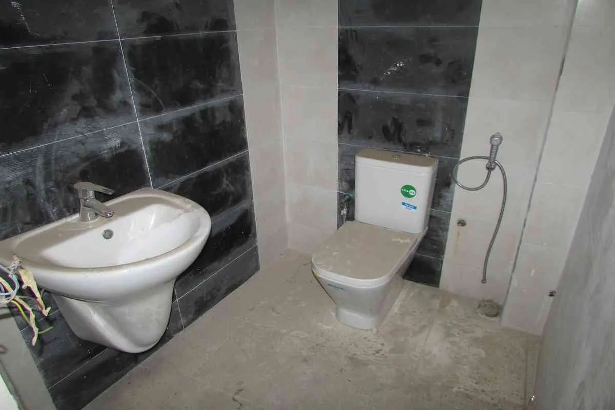 Local commercial de 25 m² Maarif. - الدار البيضاء (3)