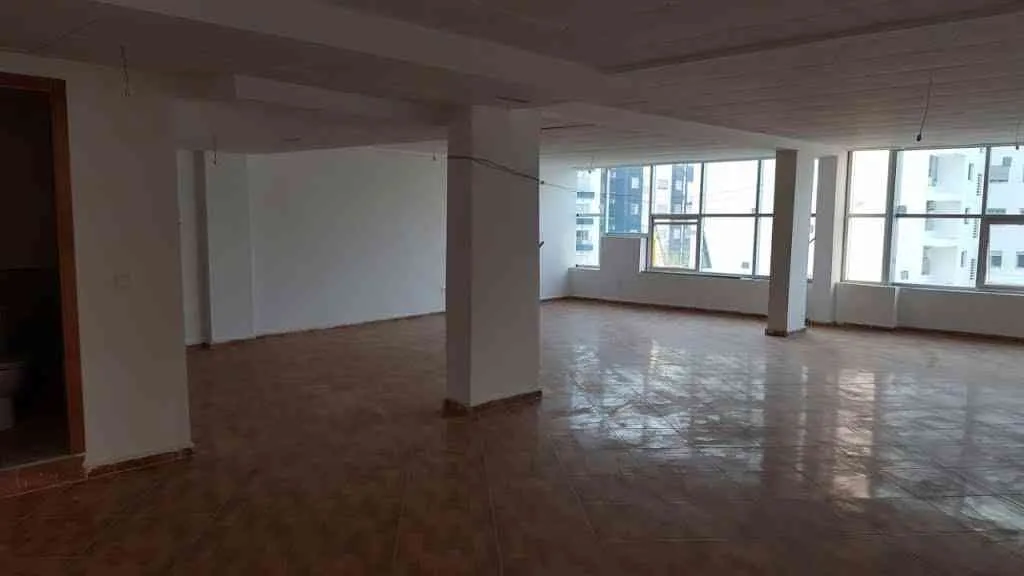 Un bureau de 116 m² au centre ville - القنيطرة