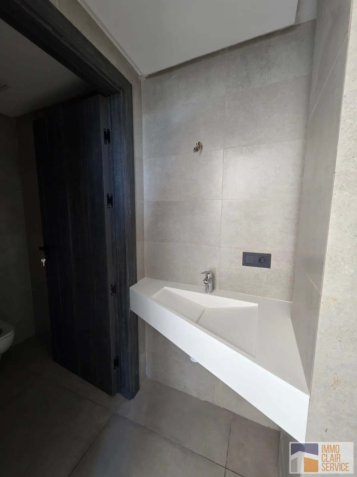 Location plateau bureau avec terrasse deux façades  (Agdal - Rabat) - الرباط (3)