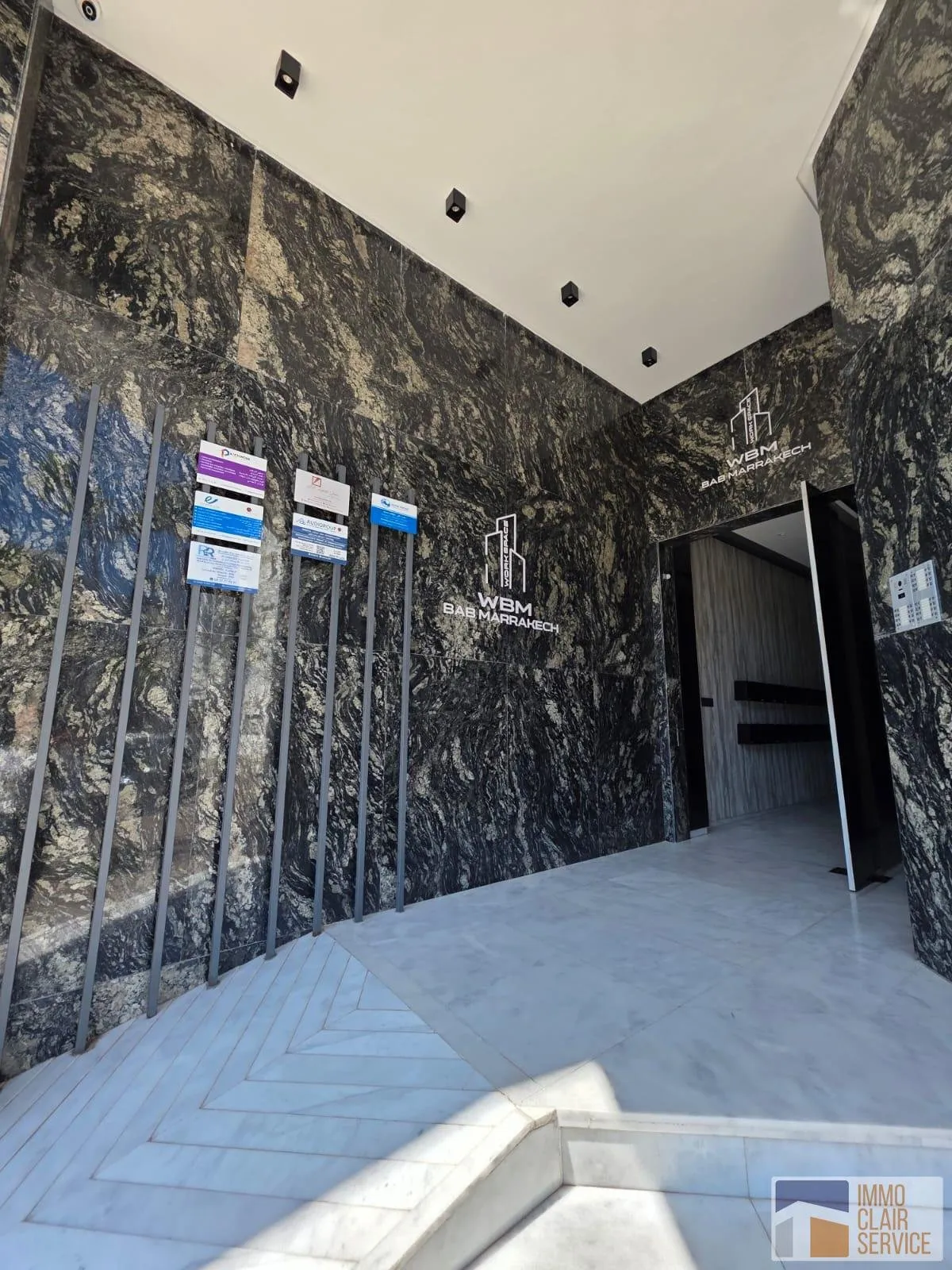 Location plateau bureau avec terrasse deux façades  (Agdal - Rabat) - الرباط (4)