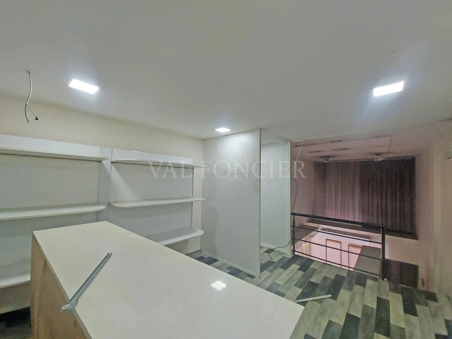 Location local commercial 100m2 Ghandi, Casablanca - الدار البيضاء (4)