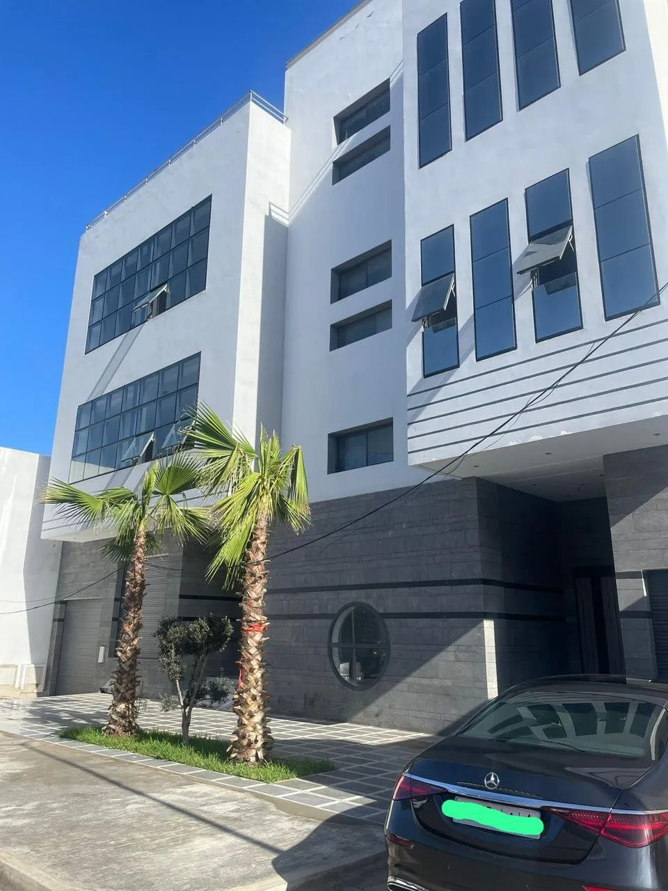Immeuble Commercial Premium à louer à Rabat - الرباط