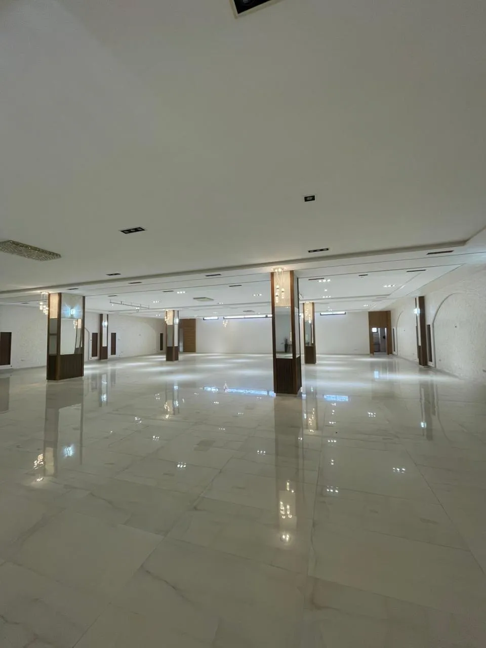 Immeuble Commercial Premium à louer à Rabat - الرباط (4)