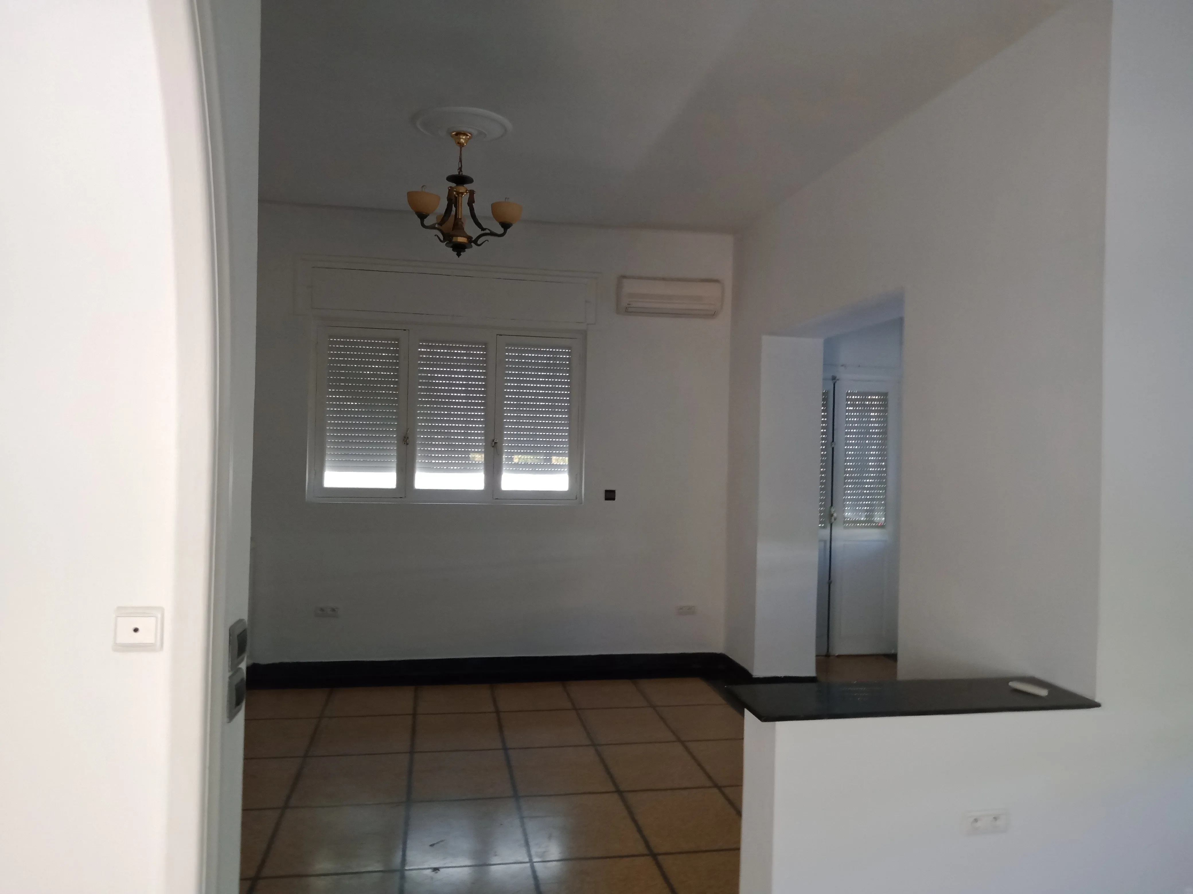Villa usage bureau à louer située à Hassan Rabat 700m2 - الرباط (4)
