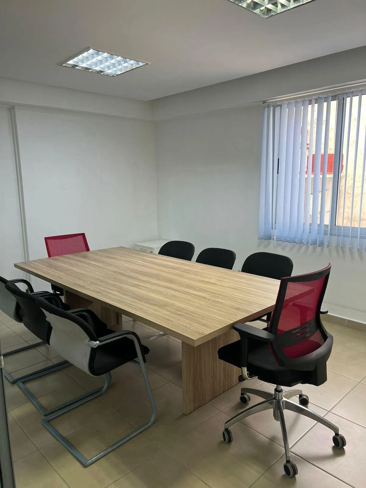 Bureaux équipés à louer situé à Hay riad - الرباط (2)