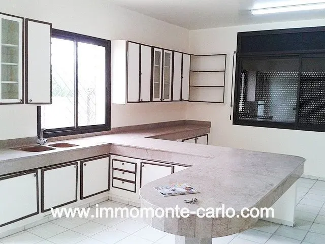 Plateau Bureaux équipés à louer à Souissi Rabat - الرباط (2)